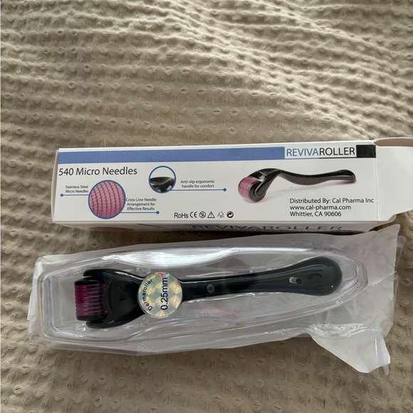 Micro-exfoliating roller system. NWT - Picture 3 of 11